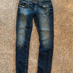 Like new Women Distressed BKE Jeans